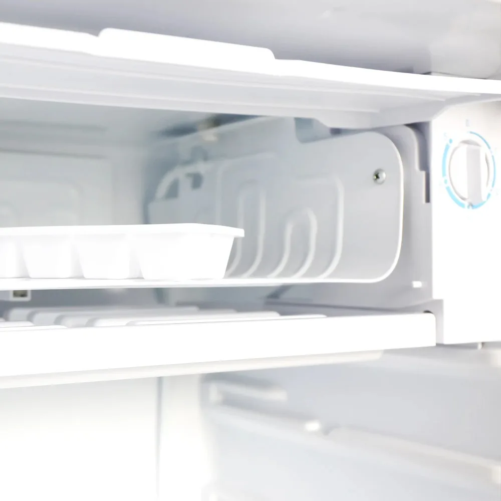 Frigidaire Retro Mini Refrigerator with Side Bottle Opener - Image 5