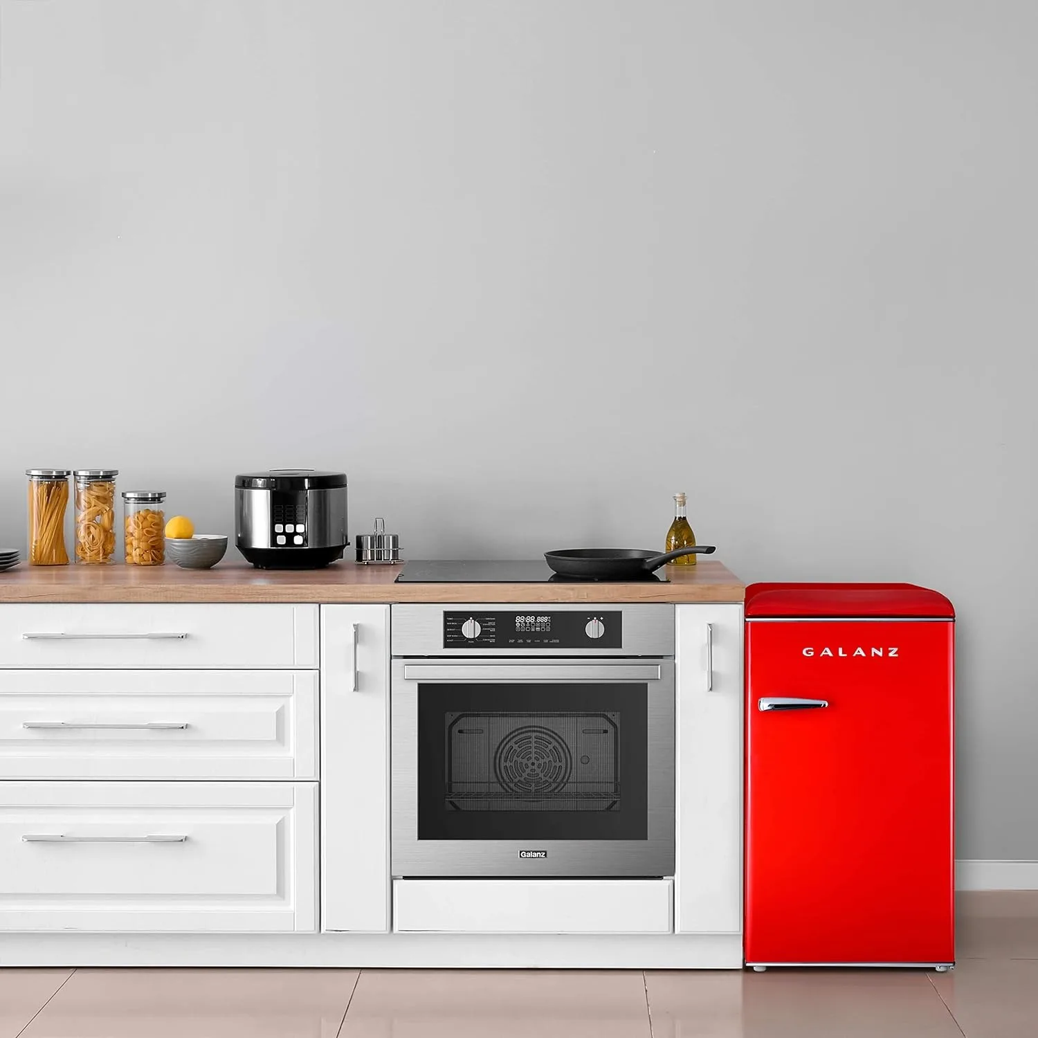 Galanz Retro Compact Refrigerator with Chiller - Image 3